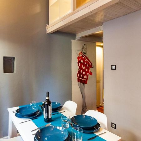 Lilly Apartment Main Train Station Old Town By The Castle Suites Cracóvia Exterior foto