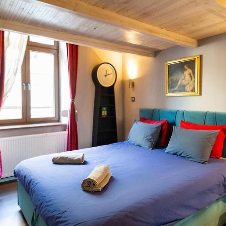 Lilly Apartment Main Train Station Old Town By The Castle Suites Cracóvia Exterior foto