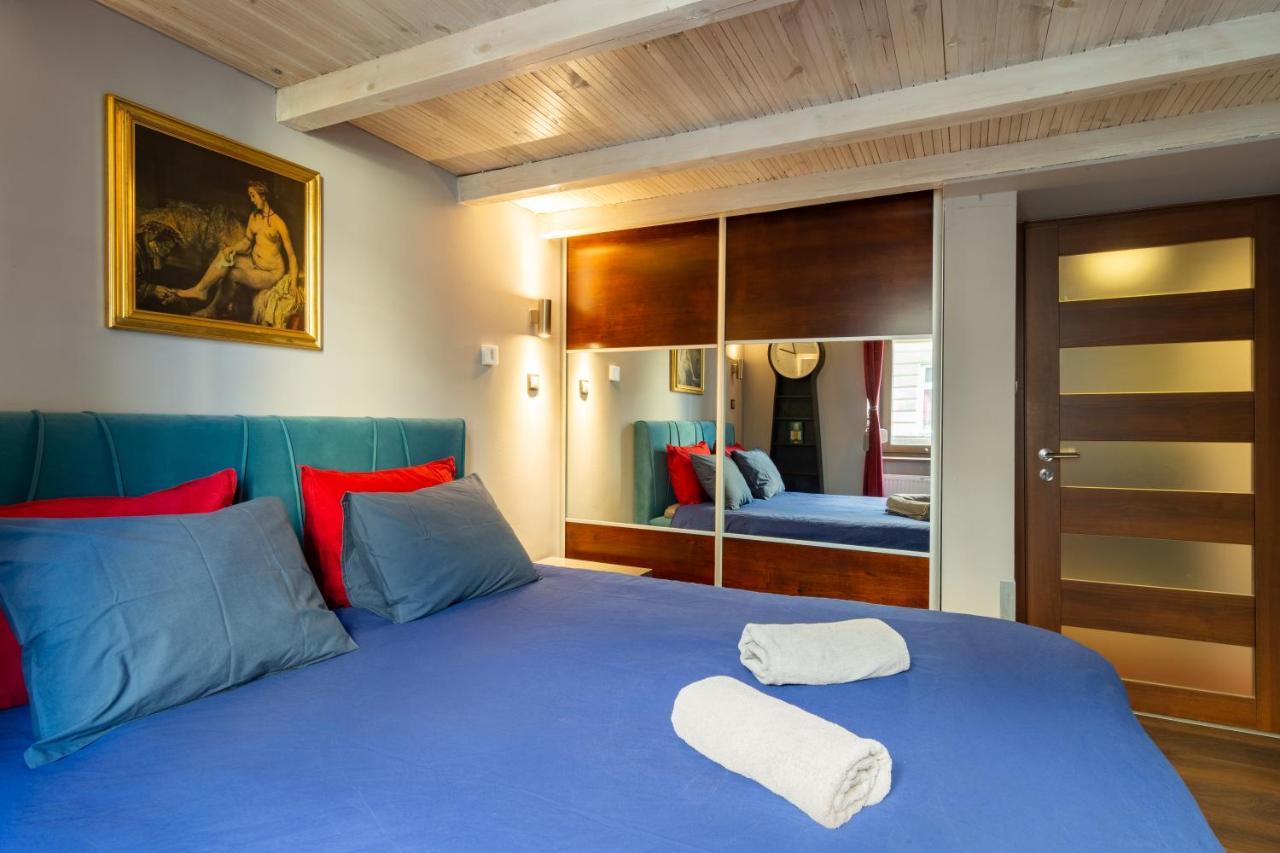 Lilly Apartment Main Train Station Old Town By The Castle Suites Cracóvia Exterior foto